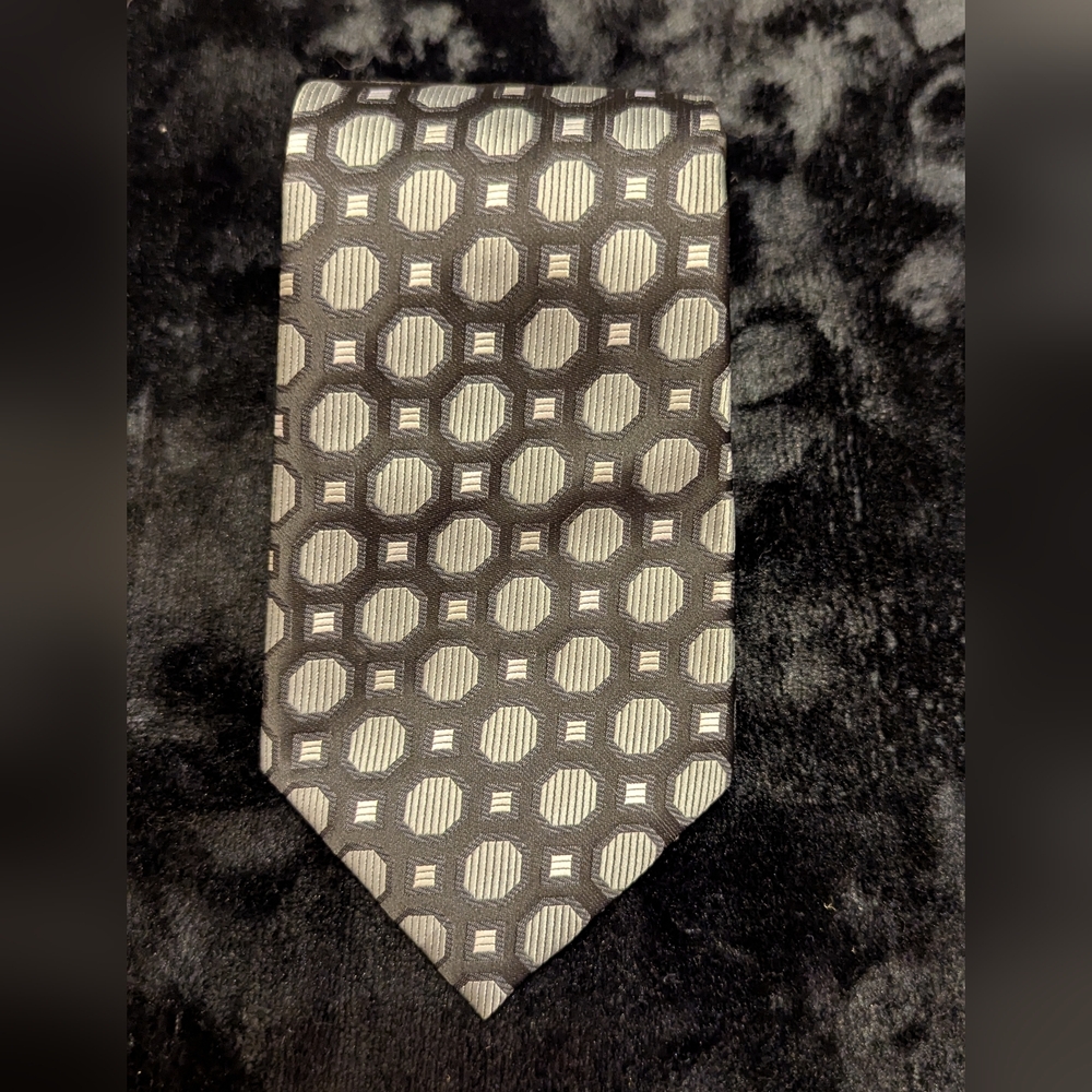 New Van Heusen Grey Light Yellow White Neck Tie With Squares And Octagons